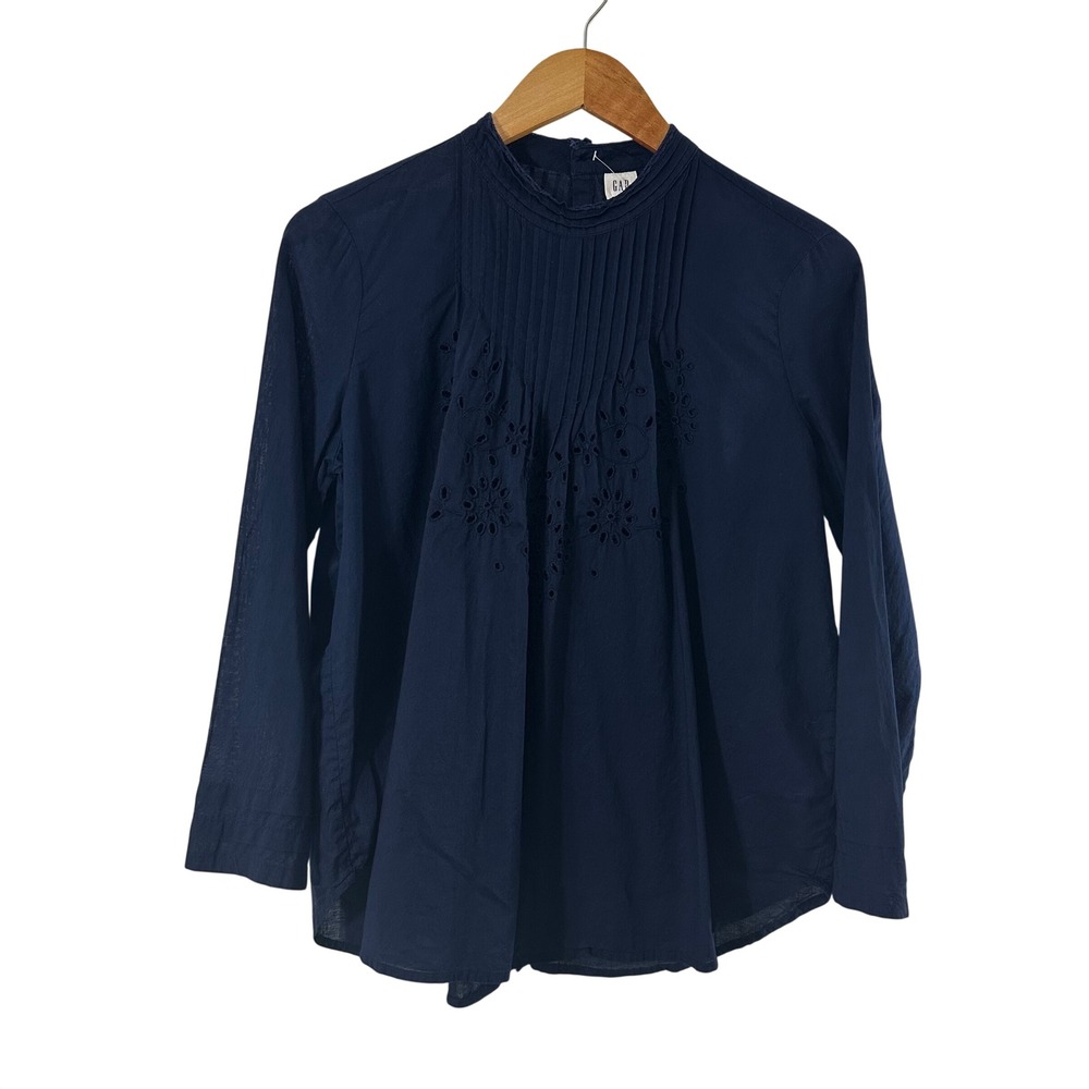 Gap Navy‎ Blue Eyelet Embroidered Pleated Mock Neck Button Back Blouse Size S